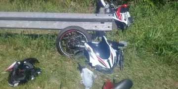 Colonia Aurora: Motociclista grave tras chocar con un camión