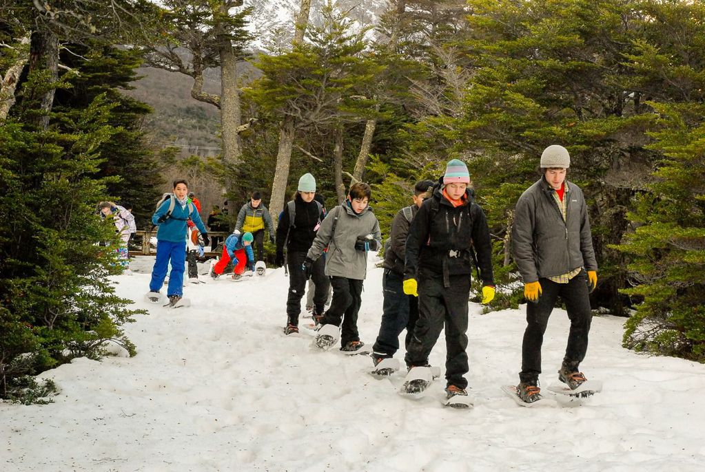 En el marco del programa provincial “Actividades Deportivas de invierno 2021″ niños de Río Grande y Tolhuin viajaron a Ushuaia.