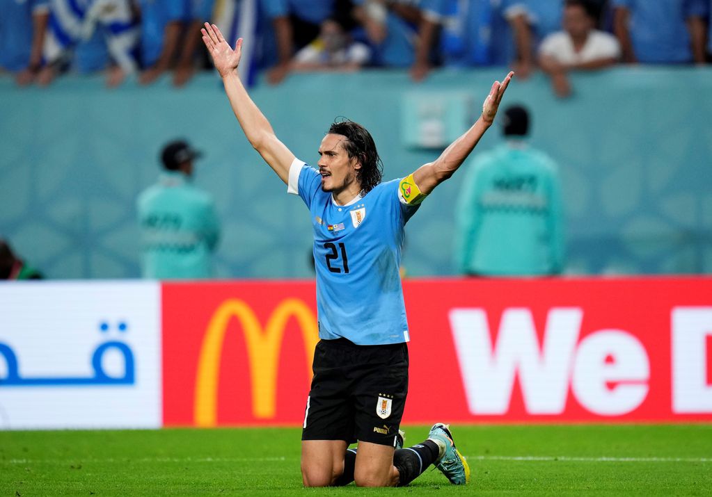 Uruguay derrotó a Ghana pero no pudo acceder a los octavos de final del Mundial de Qatar. (AP)