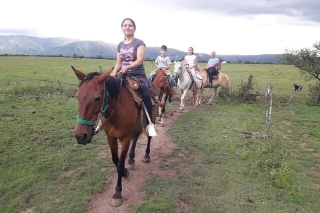 Cabalgatas en Pampa de Olaen.