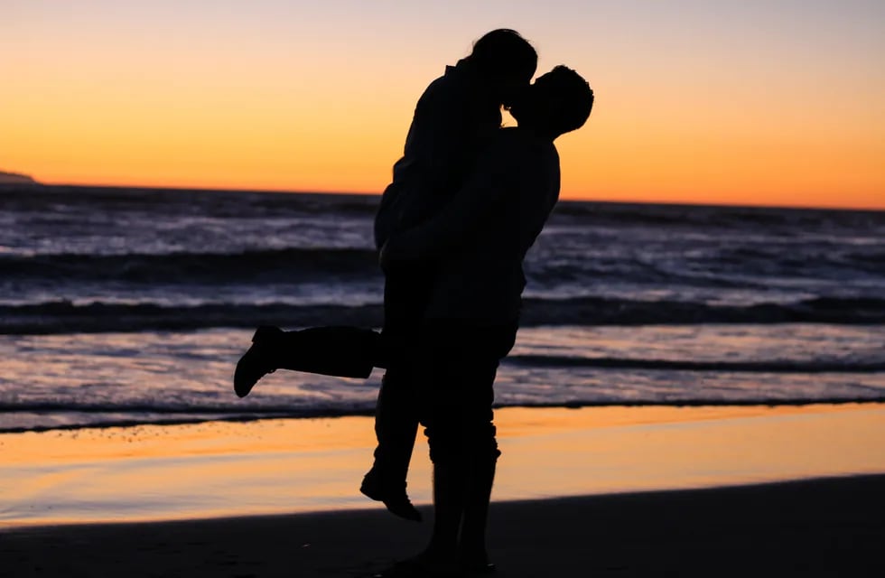 Los besos pueden ser uno de los momentos más íntimos de una pareja.