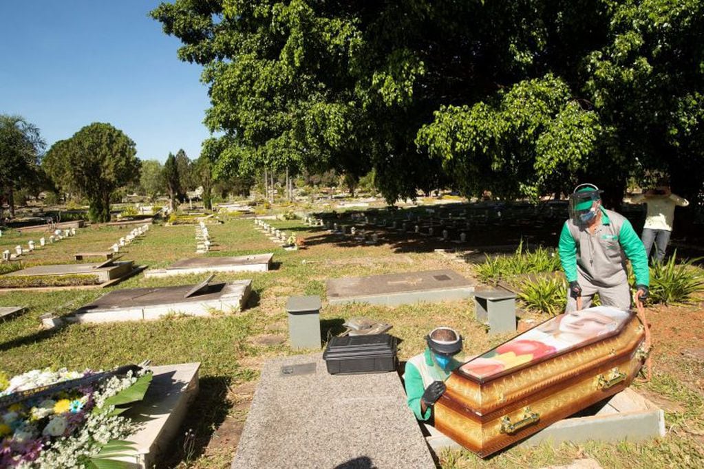 Cementerio. EFE/ Joédson Alves