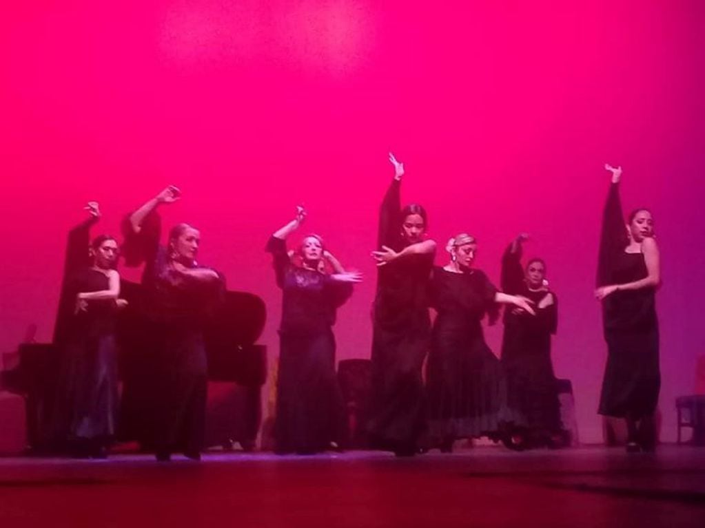 "Copla y Flamenco" en el Teatro Provincial (Facebook Daniela Pérez)