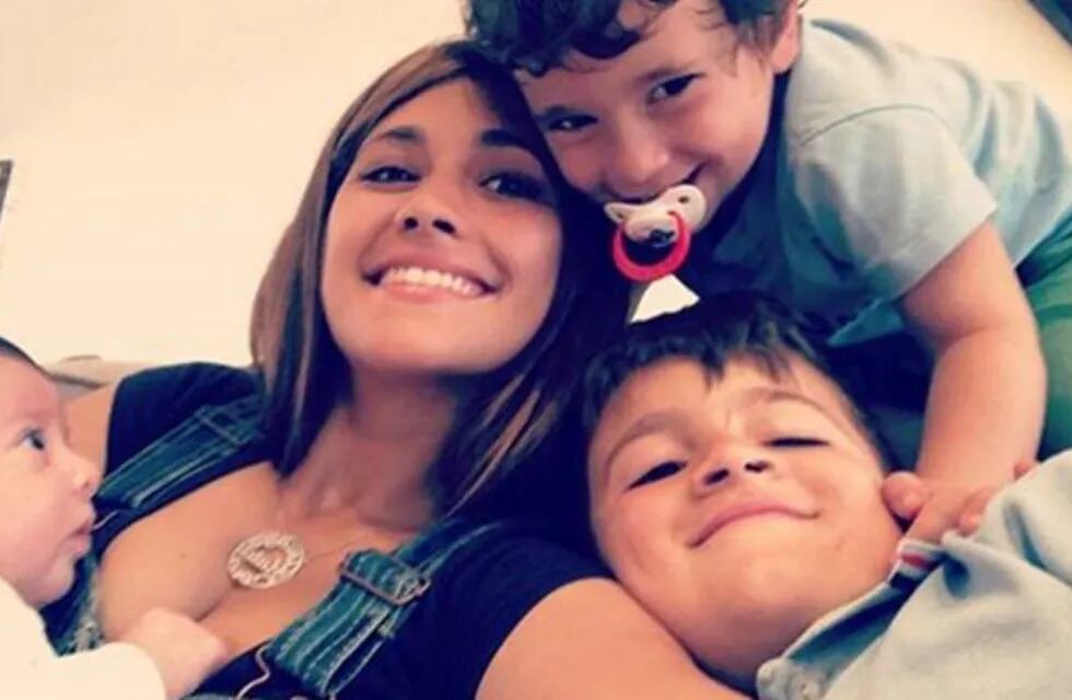 Antonela Roccuzzo y sus tiernas historias de Instagram junto a sus hijos.