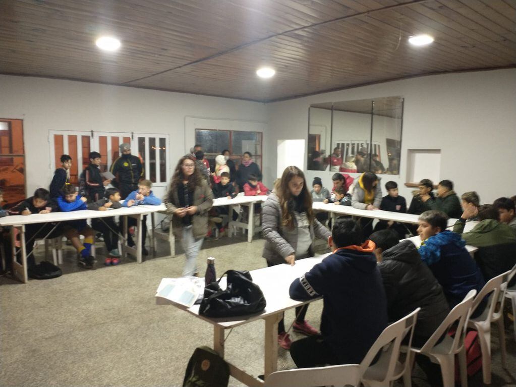 Charla del Programa sobre “Prevención de Adicciones” en Club Quilmes