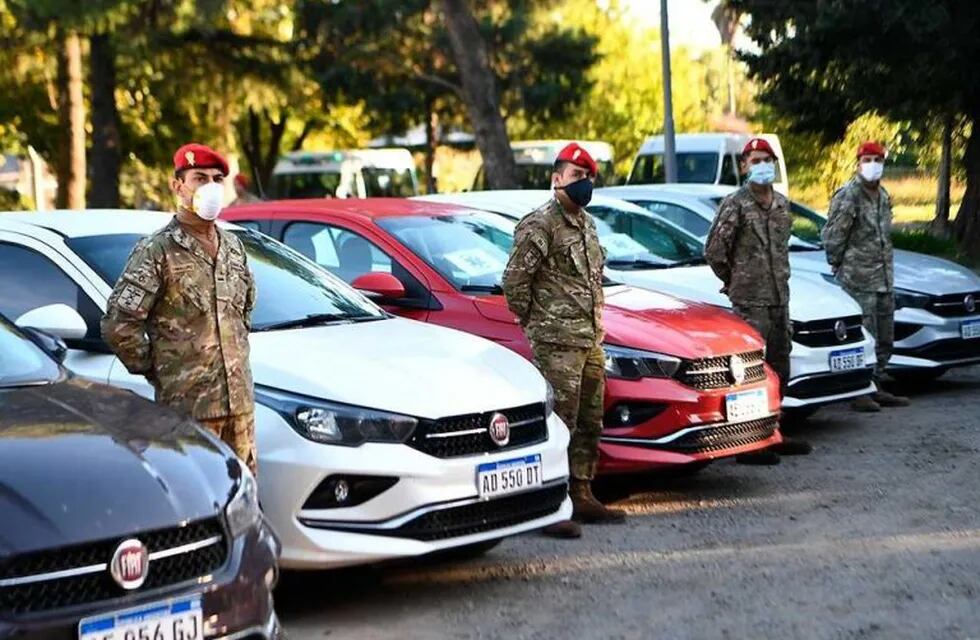 Fiat prestó 14 vehículos para los COE.