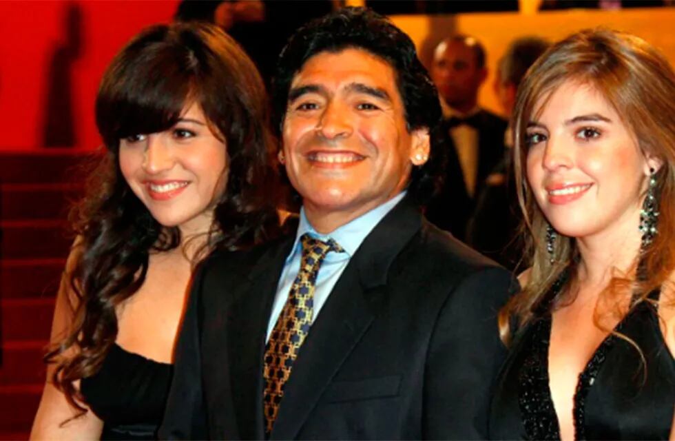 Las dos hijas de Maradona hicieron eco de la emotiva historia.