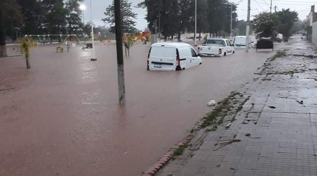 Inundaciones en Apolinario Saravia. (Web)