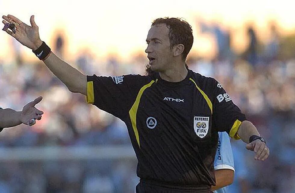 Federico Beligoy bancó la expulsión de Marcos Rojo en el Superclásico.