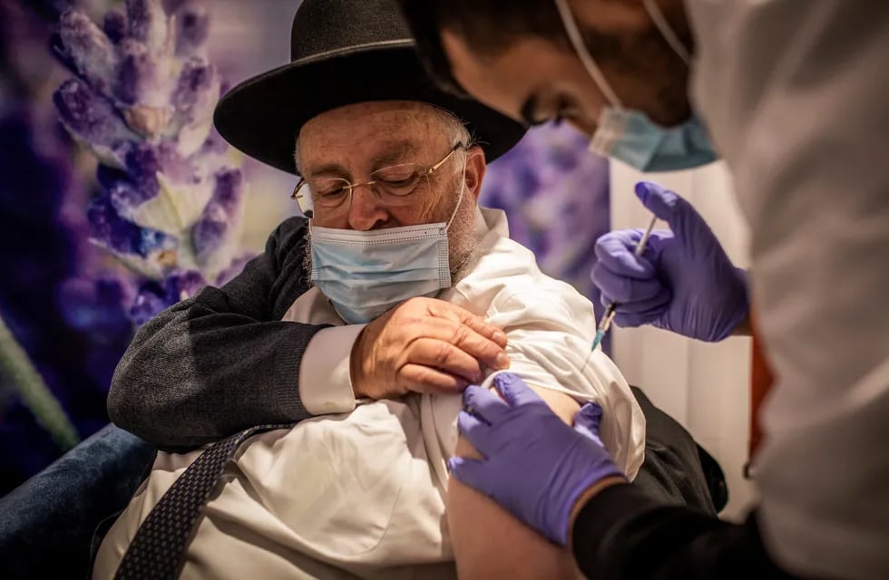 Vacunación en Israel. (Archivo / AP)