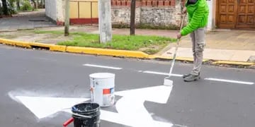 Ejecutan obras de señalización en varias calles y avenidas de Posadas
