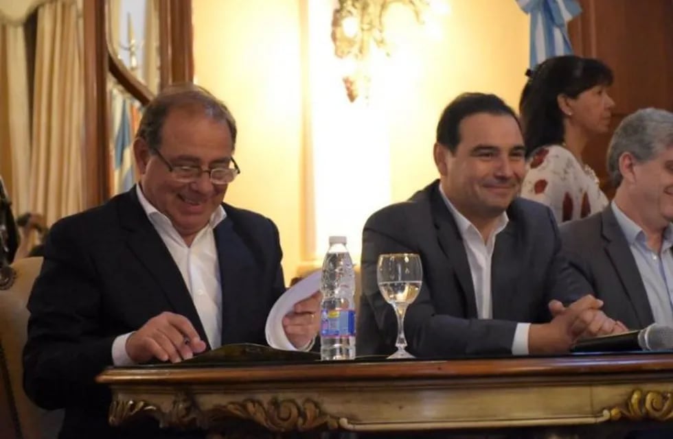 Provincia y Municipio firmaron un acuerdo para mejorar la infraestructura eléctrica. (Foto: @tassanoeduardo)