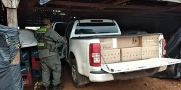 Pozo Azul: encuentran una camioneta robada cargada con cigarrillos ilegales