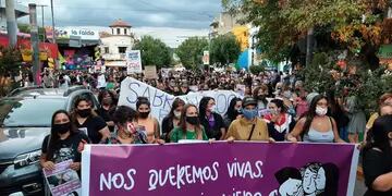 Marcha por justicia por Ivana Módica en la ciudad de La Falda.