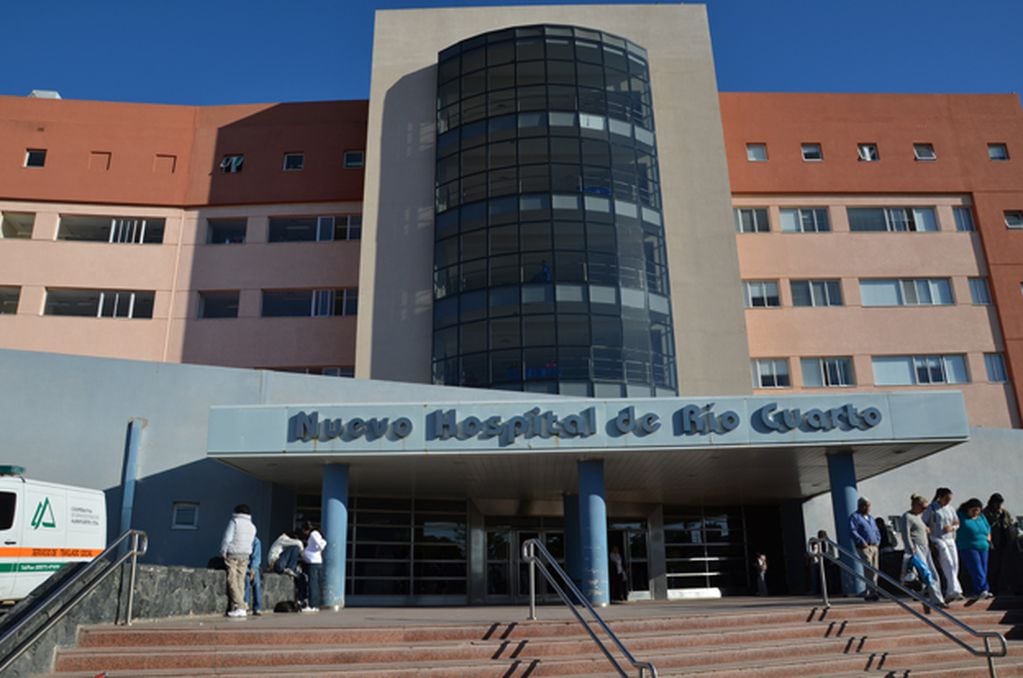El hecho ocurrió frente al Hospital San Antonio de Padua de Río Cuarto. Foto: Web.