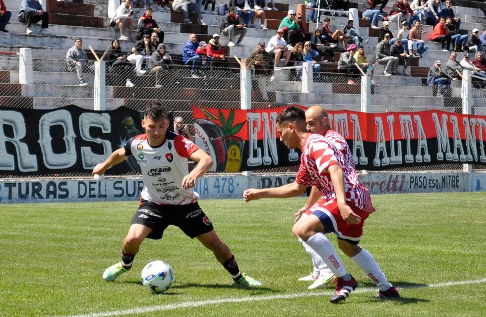 Sporting visita el sábado a Blanco y Negro de Coronel Suárez por el Regional Amateur.