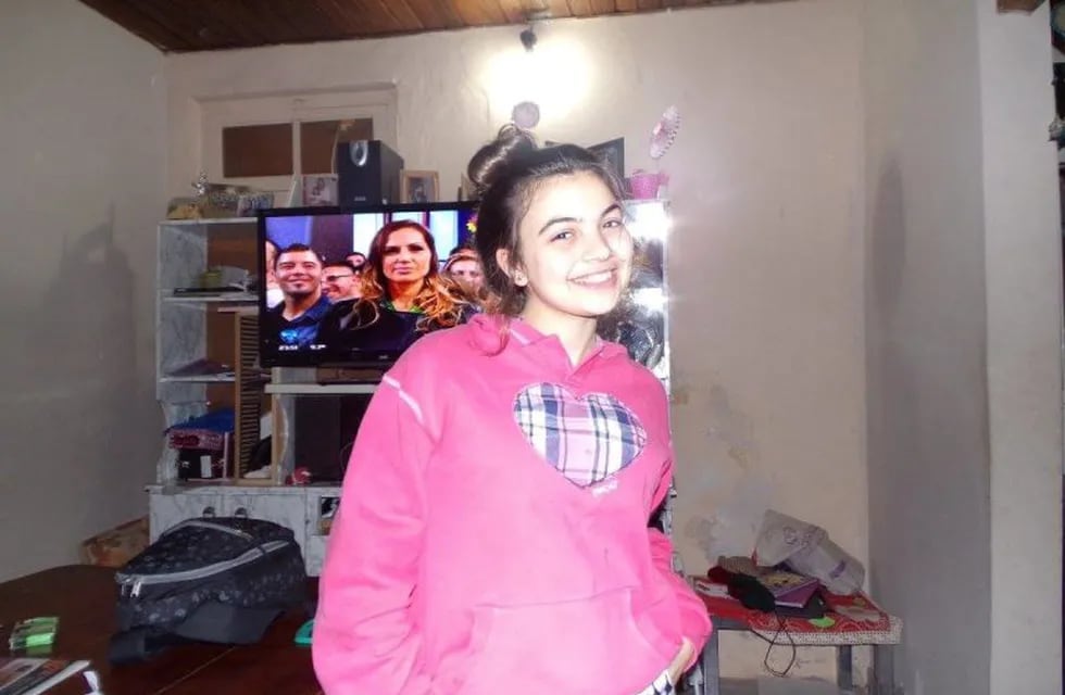 Agustina Imvinkelried desapareció este domingo en la madrugada y su cadáver fue hallado este lunes en un descampado. (Facebook)