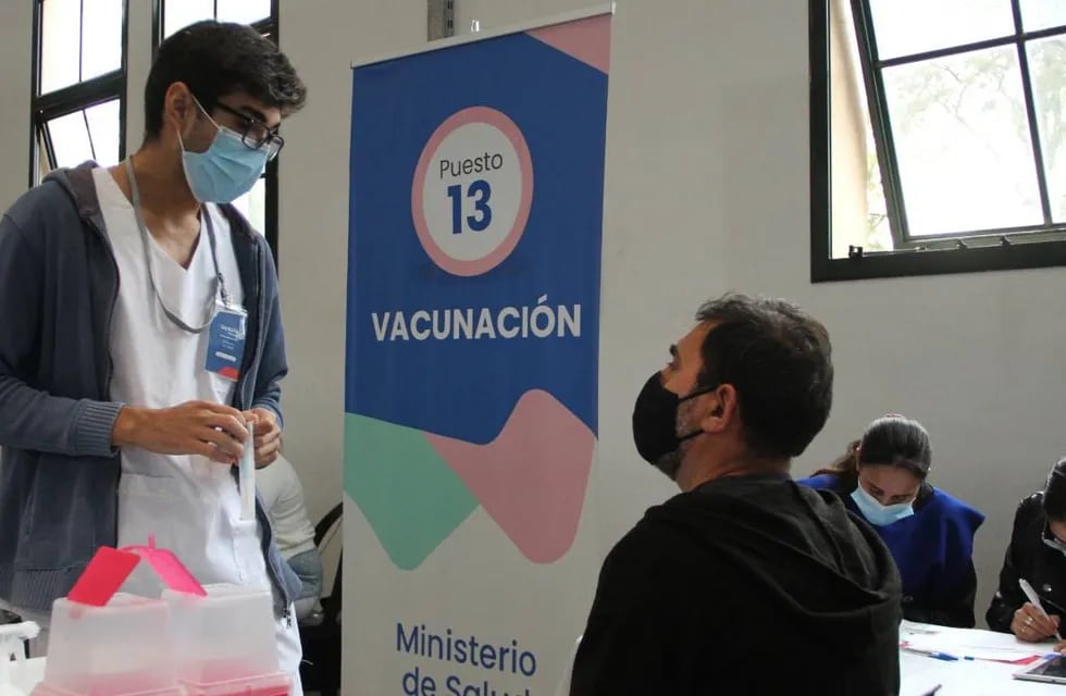 Se duplicaron los casos de coronavirus en Rosario este martes, respecto al lunes