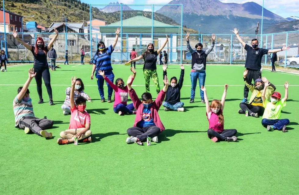 La Municipalidad de Ushuaia abre la inscripción para el segundo contingente de niños y niñas de entre 4 y 12 años para la colonia de verano del barrio La Cantera y zonas aledañas.