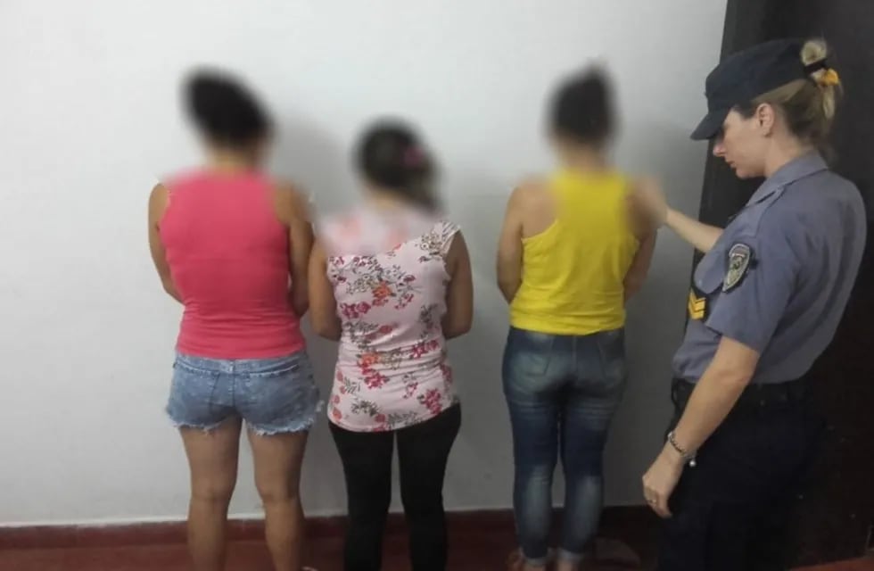 Tres hermanas detenidas por agredir a una joven con un cuchillo en Campo Ramón