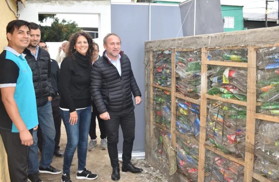 Presentaron ecomuro en el Juan de Vera