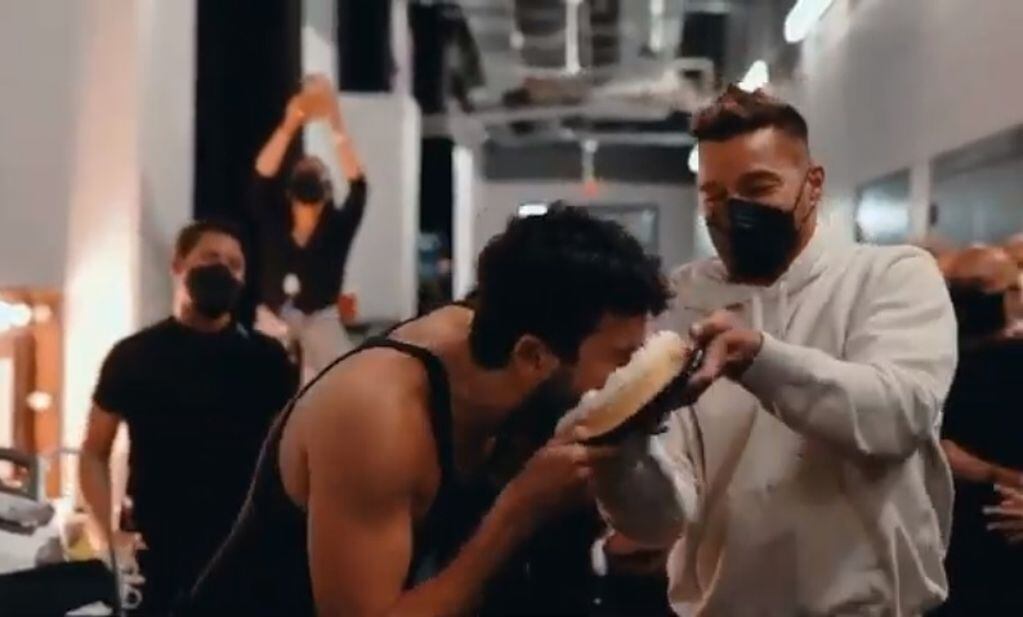 La historia detrás del pastel que Ricky Martin le regaló a Sebastián Yatra