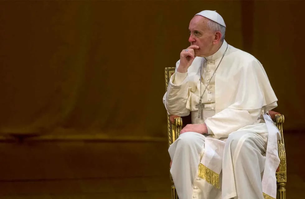 El Papa se disculpó por recibir sentado a su público debido a un problema en su pierna derecha. Foto: Gentileza.