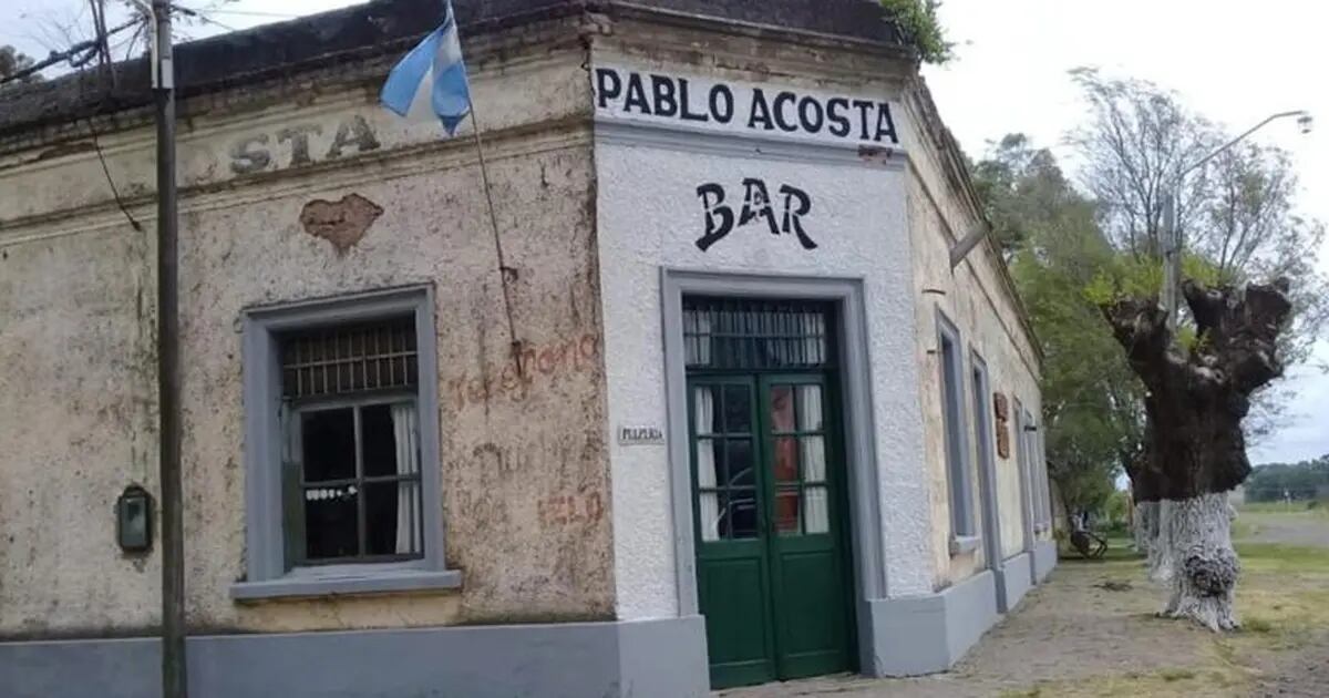 El bar almacén de Pablo Acosta @almacenacosta Llegamos a la localidad de Pablo  Acosta por la bellísima ruta 80 cruzando sierras, los…