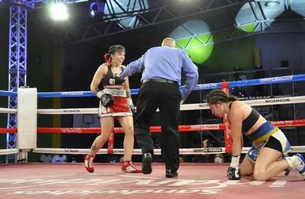 Romina Guichapani perdió ante la uruguaya Maira Moneo. en el 9° asalto