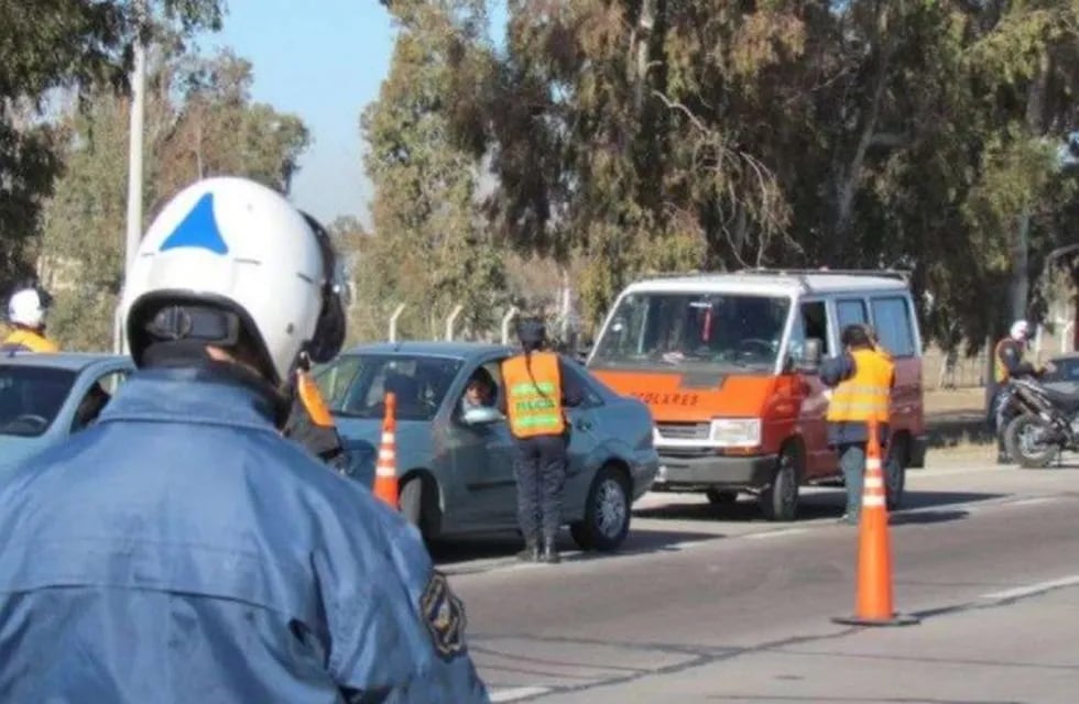La Policía Vial de Mendoza comenzó a utilizar el nuevo sistema de multas on line.