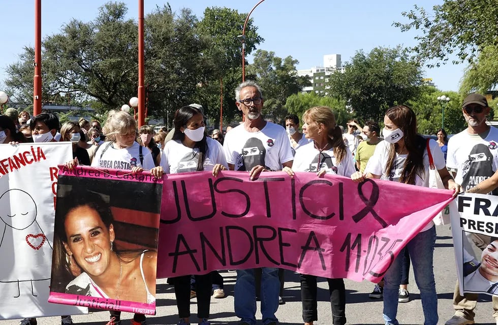 Marcha en Carlos Paz por los 7 años del asesinato de Andrea Castana. (La Voz)