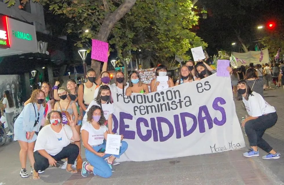 Decididas, una agrupación feminista de Maipú.