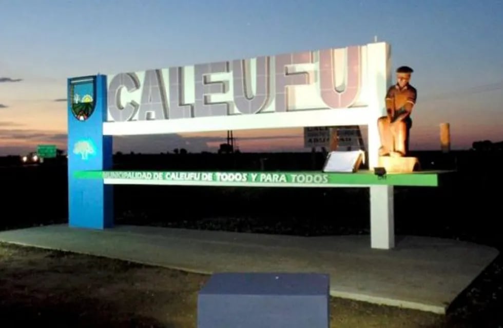 Acceso a Caleufú (Infotec)