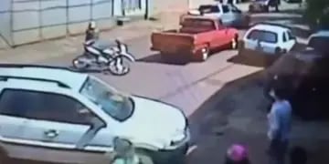 Eldorado: hacía “willy” con su motocicleta e impactó contra una camioneta