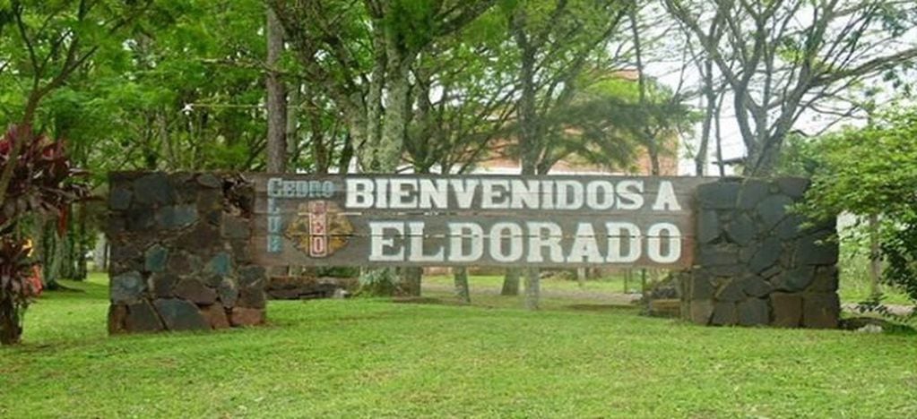 Tres jóvenes detenidos por violencia contra efectivos policiales en Eldorado.