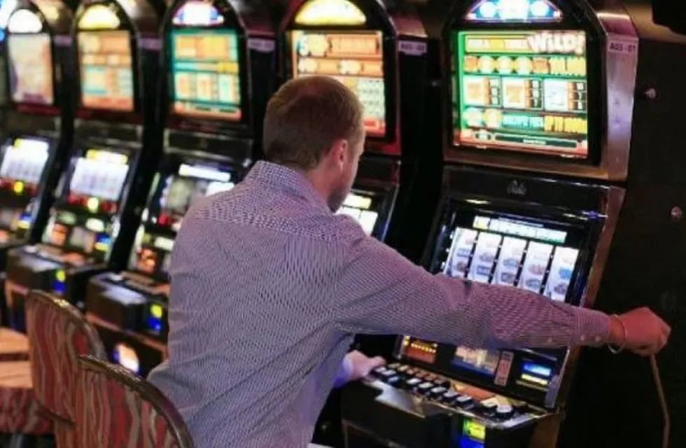 Un hombre fue denunciado por su esposa por averiguación de paradero, y lo encontraron el casino.