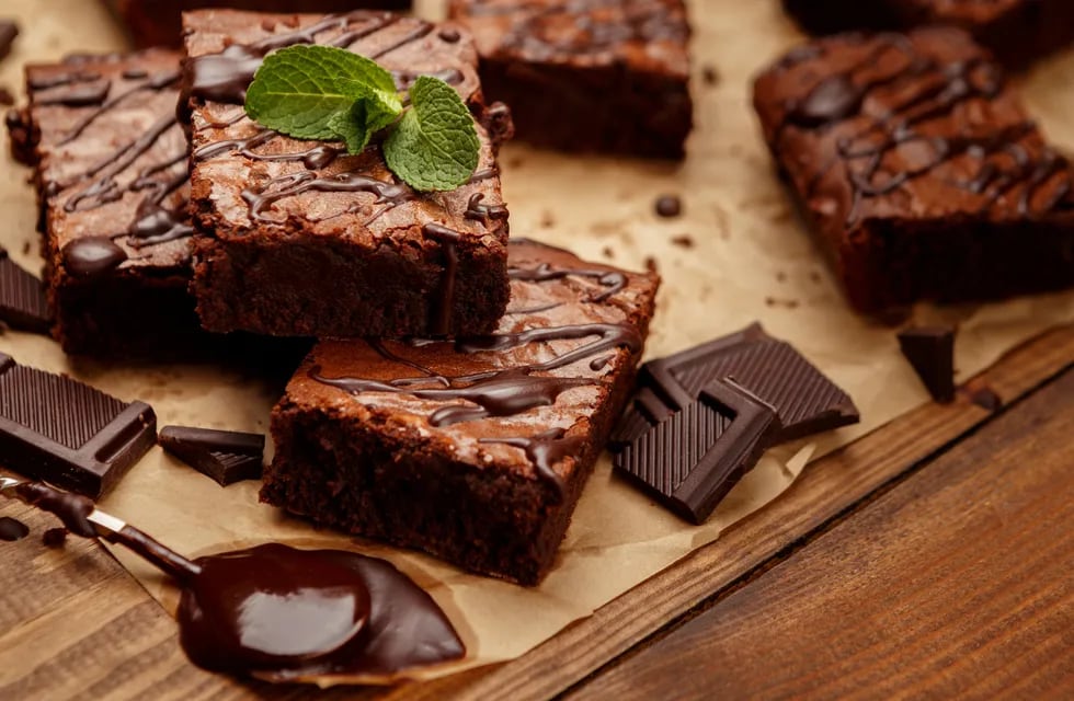 Rico y fácil: la receta de brownies saludables que se prepara con solo 3 ingredientes y es ideal para la merienda.