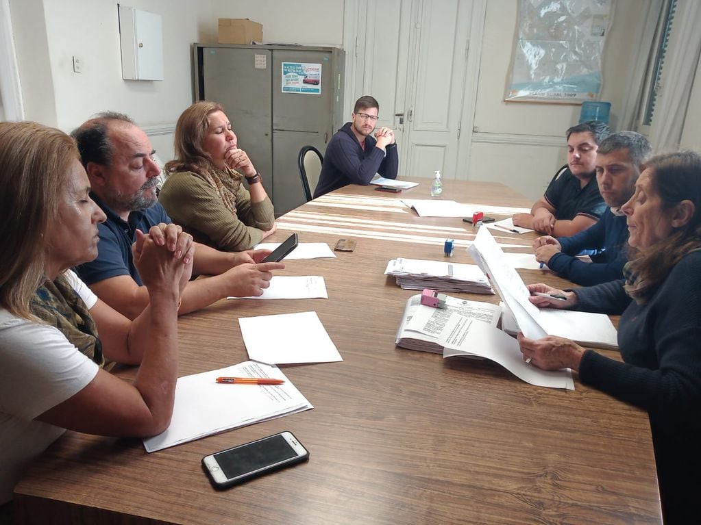 La Comisión de Acción Social y Medio Ambiente pide informes sobre agua y atención de emergencias en Tres Arroyos