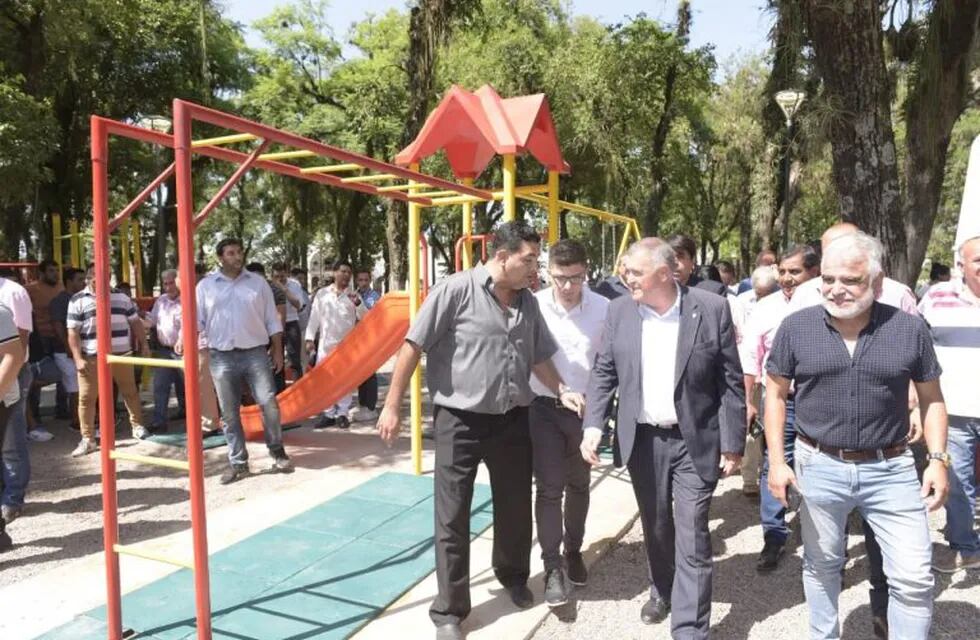 Lules: Jaldo inauguró las obras de revaloración en la plaza principal. (Gobierno de Tucumán)