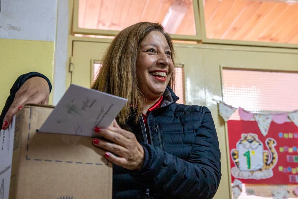 Elecciones presidenciales 2023: Carreras y Weretilneck votaron en Río Negro.