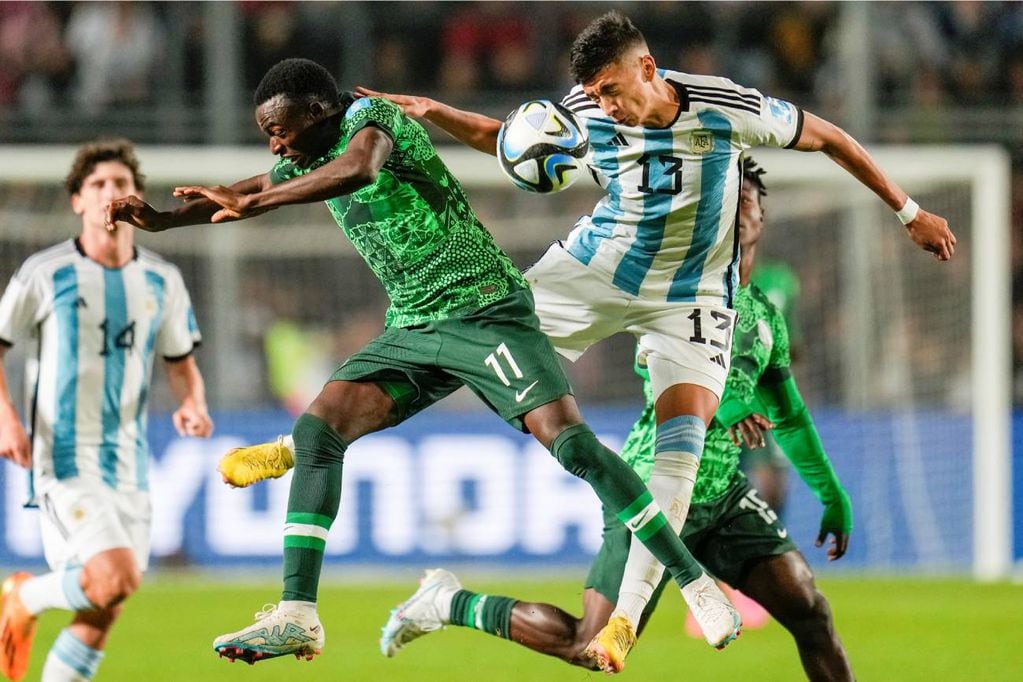 Ibrahim Muhammad puso el 1-0 para Nigeria, ante Argentina, por los octavos de final del Mundial Sub 20. Foto: AP.