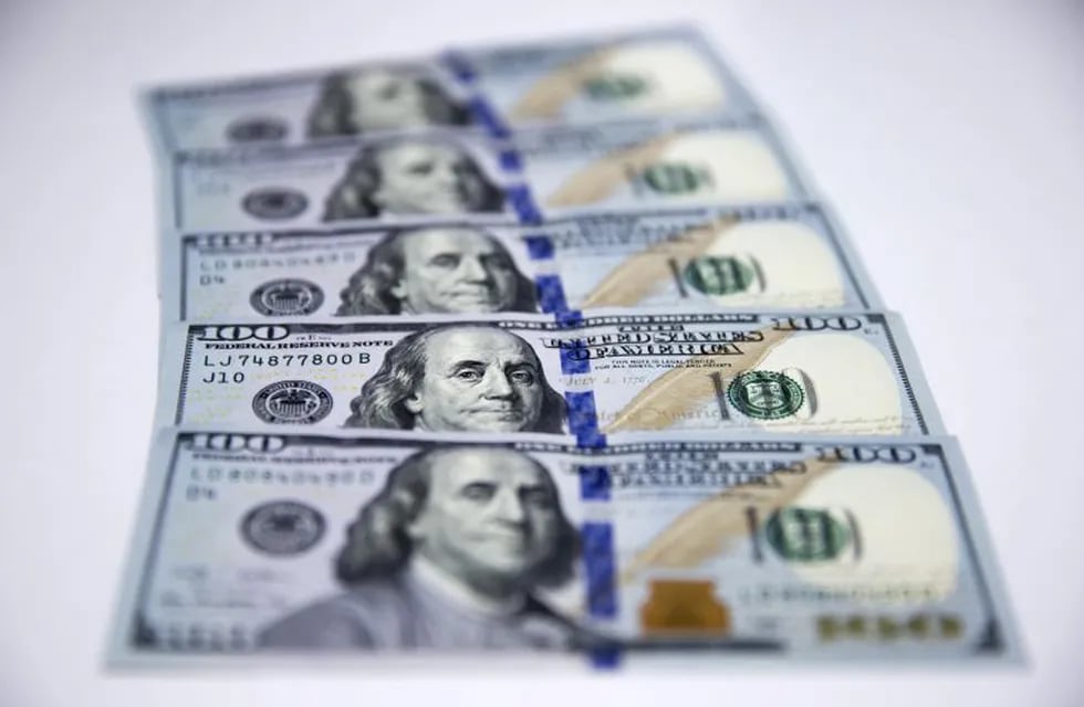 El dólar volvió a subir y marcó un nuevo récord. Foto: BLOOMBERG.