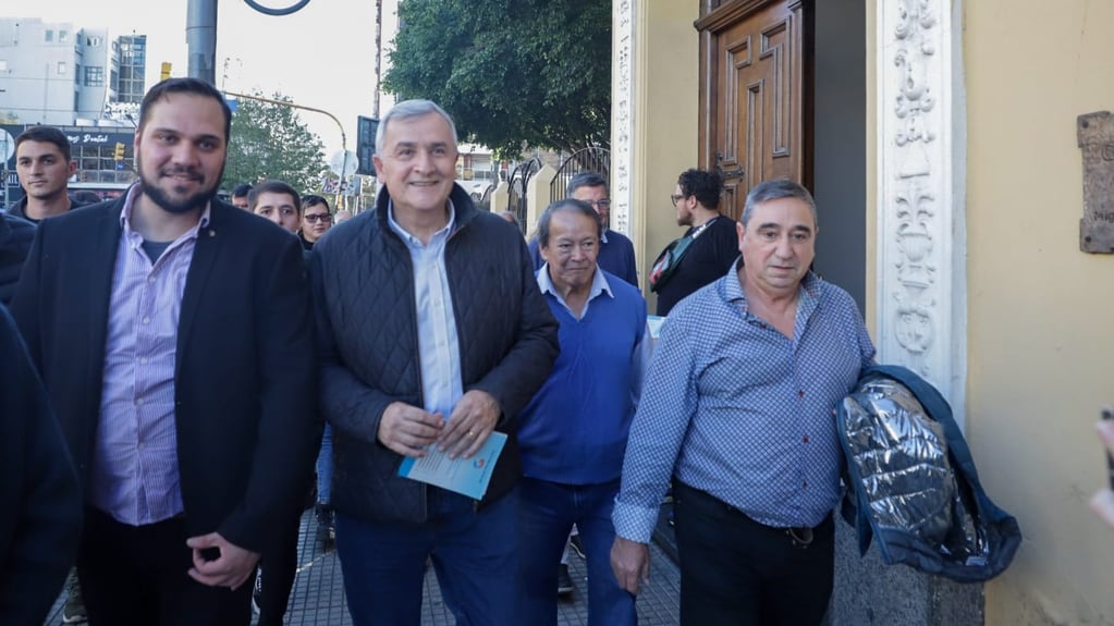 La dirigencia radical acompañó al precandidato a presidente Gerardo Morales en su visita proselitista a La Matanza.