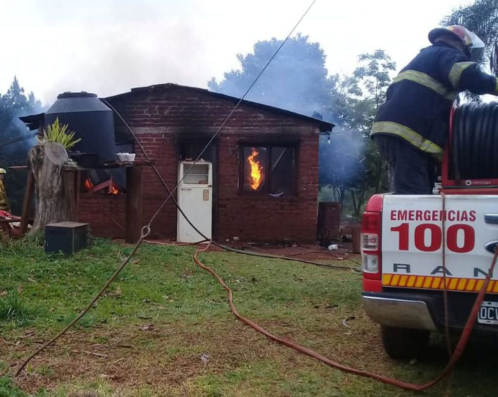 Dos viviendas se incendiaron en la zona rural de San Pedro