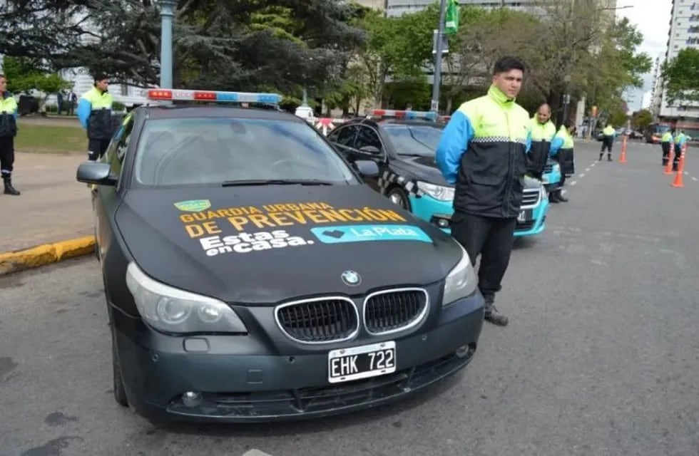 Los vehículos recuperados de causas judiciales, son incorporados a la flota de Policía Urbana de La Plata (web).