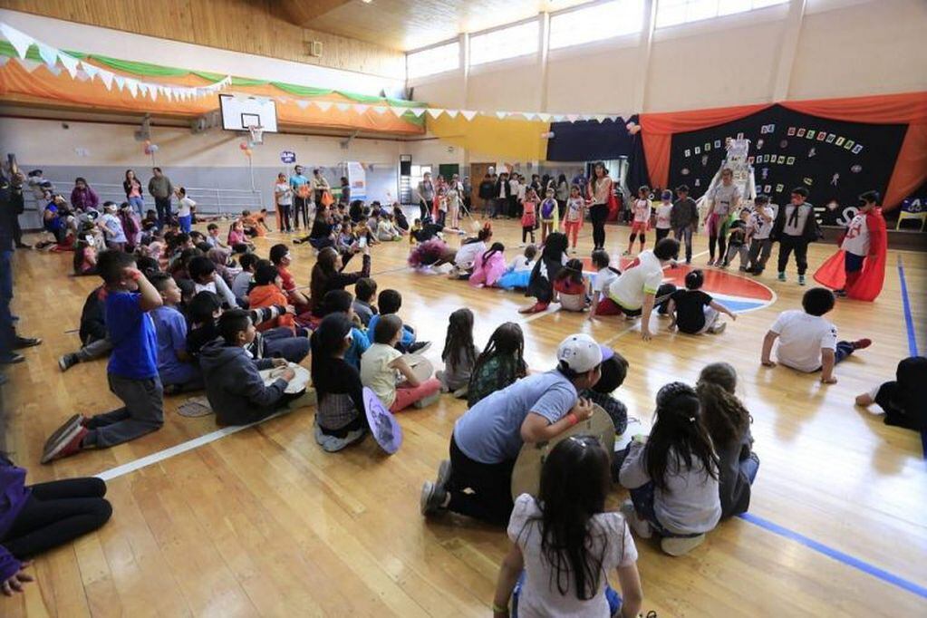 Fin de la colonia de vacaciones 2019 en el gimnasio de la Escuela N°21 de Río Grande.