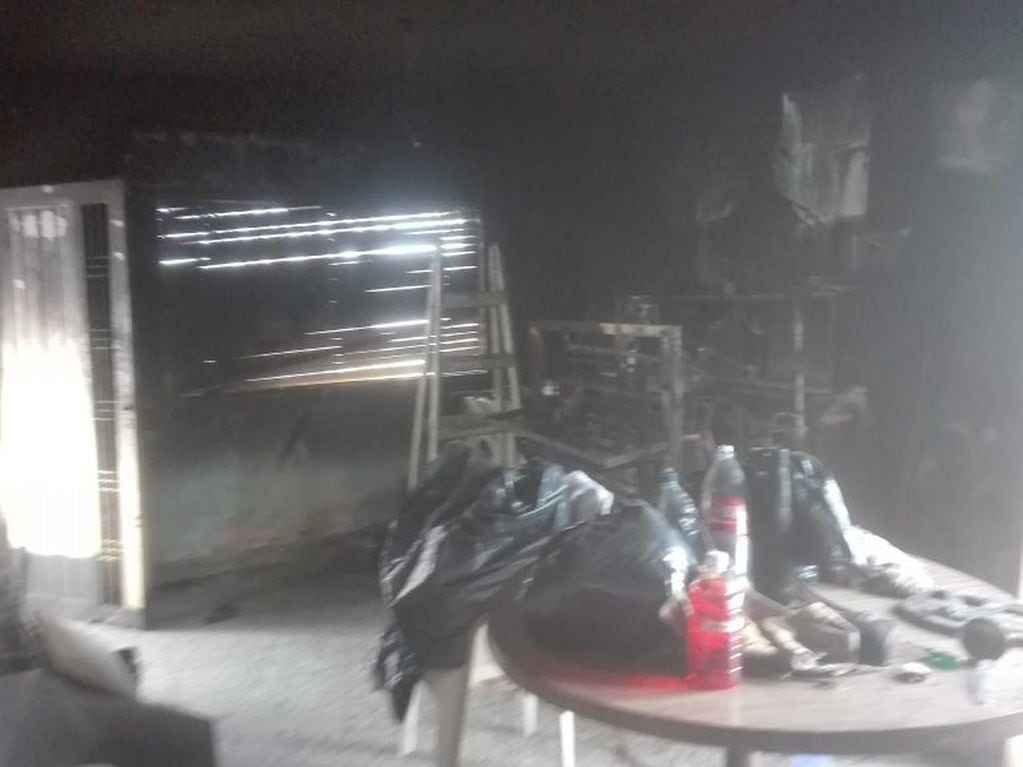 La Calera: parte de la cocina afectada por el incendio.