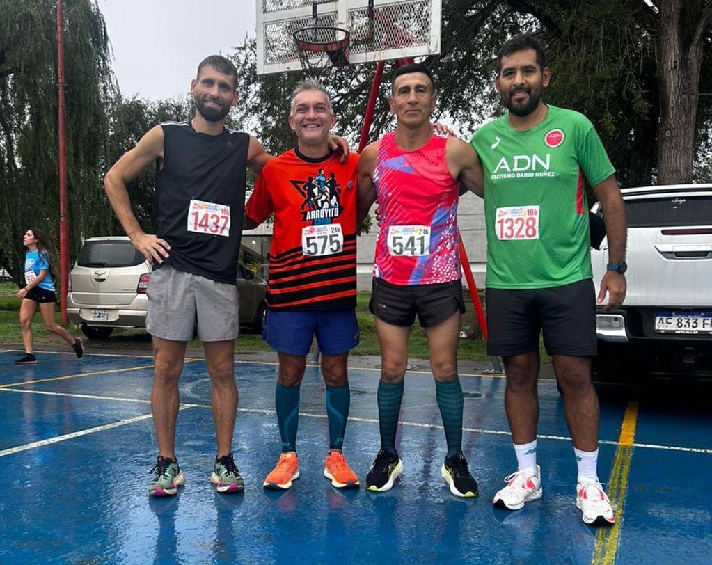 Atletas de Arroyito en la Media Maratón Carlos Paz 2024