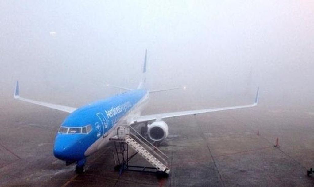 Cancelación de vuelos por neblina en Río Grande