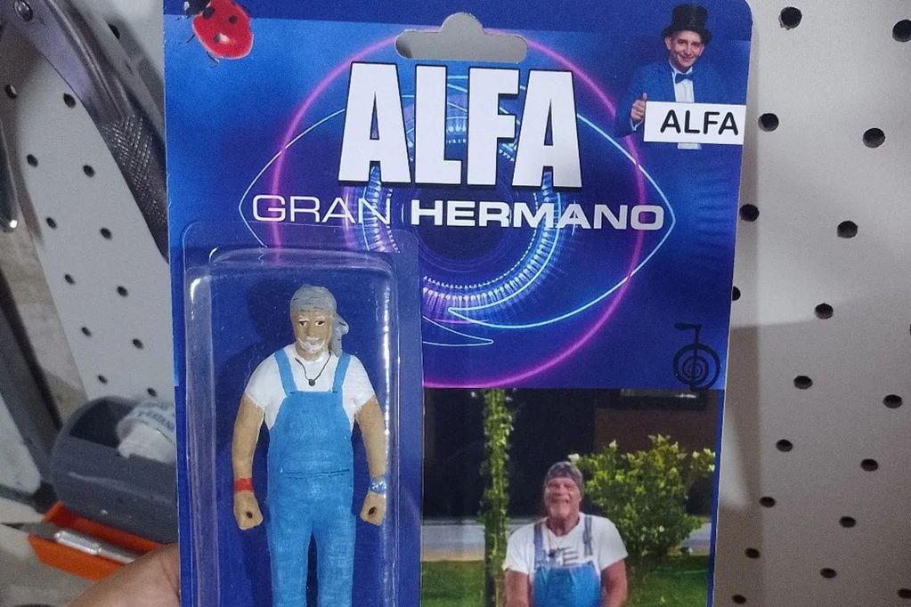 El muñeco de Alfa, de "Gran Hermano", una creación de Ieie Milonga Herrera. (Captura)